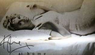 inbedwithkylie.jpg