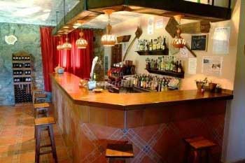 casa-rural-toledo-casa-rural-la-marotera-barra-bar.jpg
