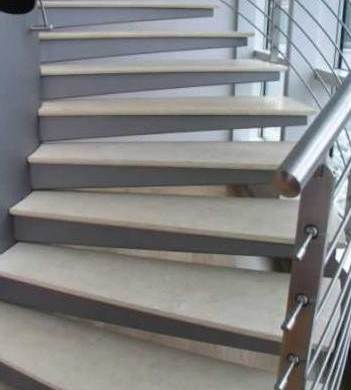 escalerabelaggio.jpg