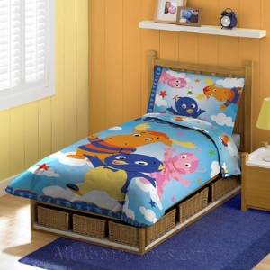 the-backyardigans-bedding-friends-4pc-toddler-bedding-set.jpg