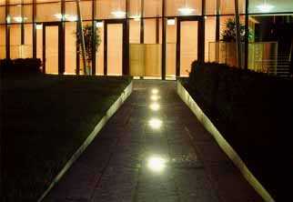 p208124_488_336-1